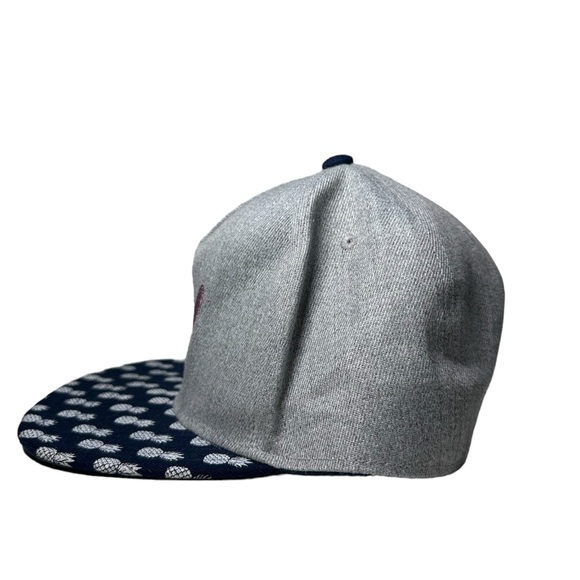 Disney- Men's Navy/Grey- Stich- Embroidered Flat bill Snapback Cap- OS - Picture 8 of 12